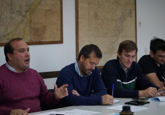 Con el drama de las tormentas en mente, municipio de la Cuarta juntó al comité de cuenca