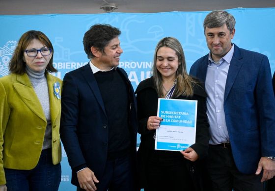 Kicillof pasó por Henderson, respaldó a Pugnaloni y criticó a Milei: "El Gobierno nacional no existe más"