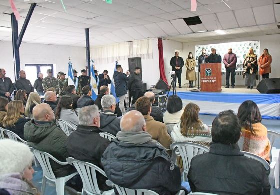 "Plata hay, la aportan los vecinos": Britos encaró la campaña en las localidades