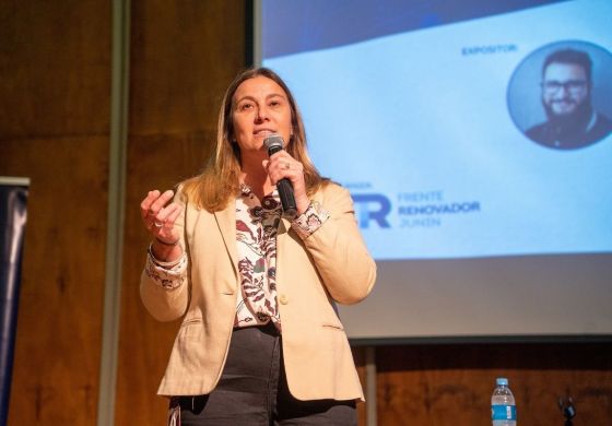 Valeria Arata, candidata por la Cuarta sección: &ldquo;Es momento de frenar al gobierno de Milei&rdquo; 