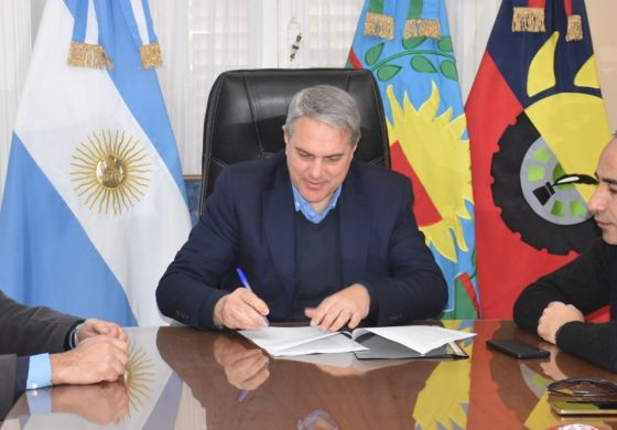 Firman convenio para que los transportistas obtengan un importante descuento en Chacabuco: de qué se trata