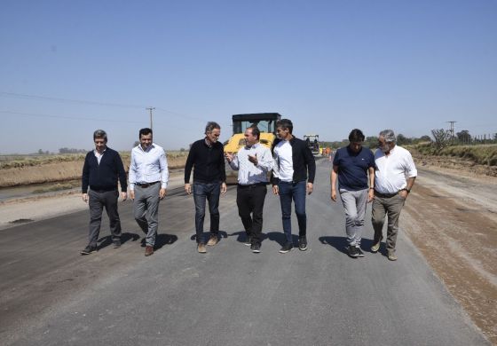 Ministro de Kicillof pasó por la Cuarta y recorrió una obra vial clave con dirigentes de la UCR