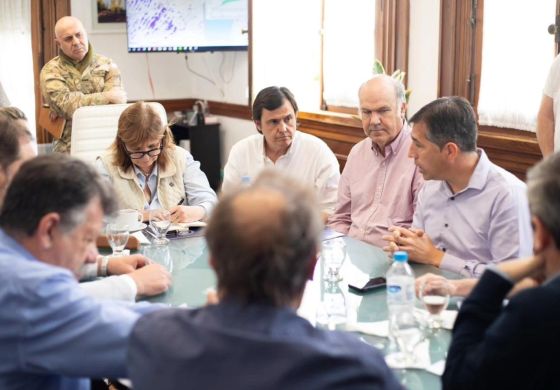 Bullrich en Nueve de Julio: foto, promesas, mesa conjunta y reclamos cruzados