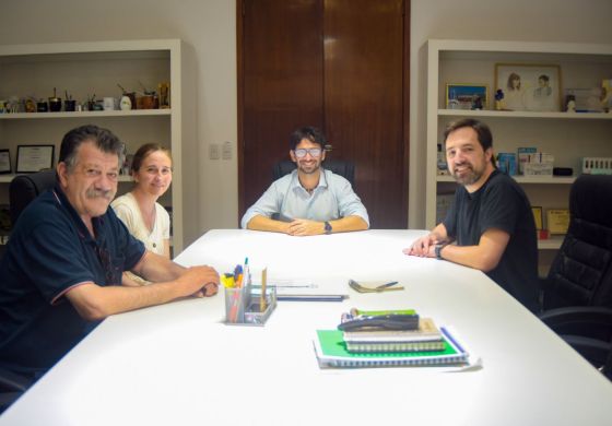 Intendente de la Cuarta y ministro de Kicillof se reunieron en La Plata