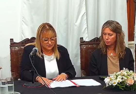  Con eje en el orden fiscal, Revilla abrió el año legislativo con una batería de anuncios
