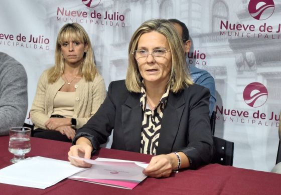 Gentile volvió a meter cambios en el gabinete y una exfuncionaria de Kicillof asumió en Niñez