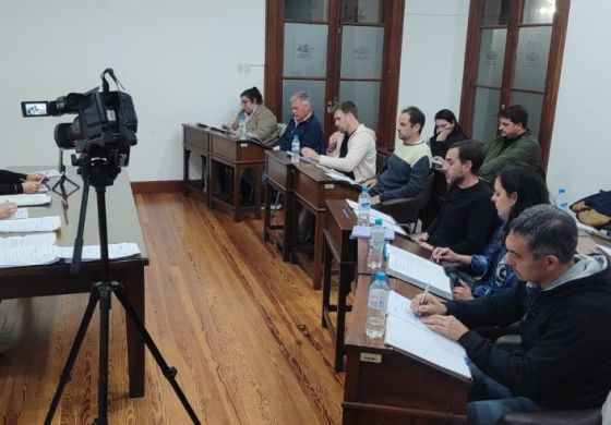  Entre críticas y abstenciones, el oficialismo sacó adelante la Rendición de Cuentas 2025