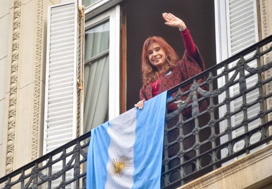 La Cuarta K moviliza a San José 1111 a reclamar por la libertad de Cristina