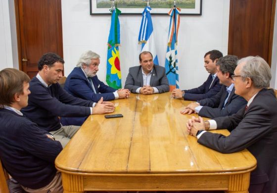 Recoulat recibió al jefe de los fiscales en Trenque Lauquen y se tiraron flores
