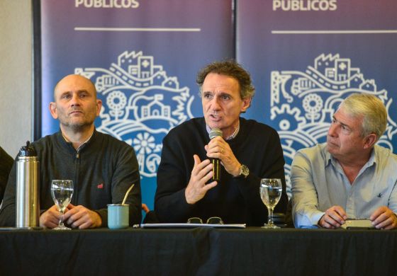 En Alberti, Katopodis reunió a dirigentes políticos, empresarios y productores con las obras del Salado como excusa