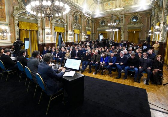 Kicillof presentó su plan millonario para enfrentar al &ldquo;Super Niño&rdquo; y la región dijo presente